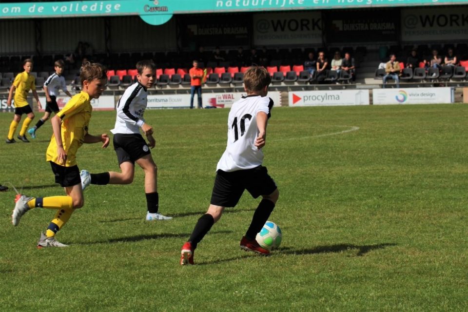 Kampioenswedstrijd JO13 1