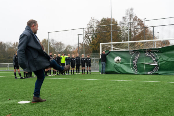 Bal op weg naar het doel