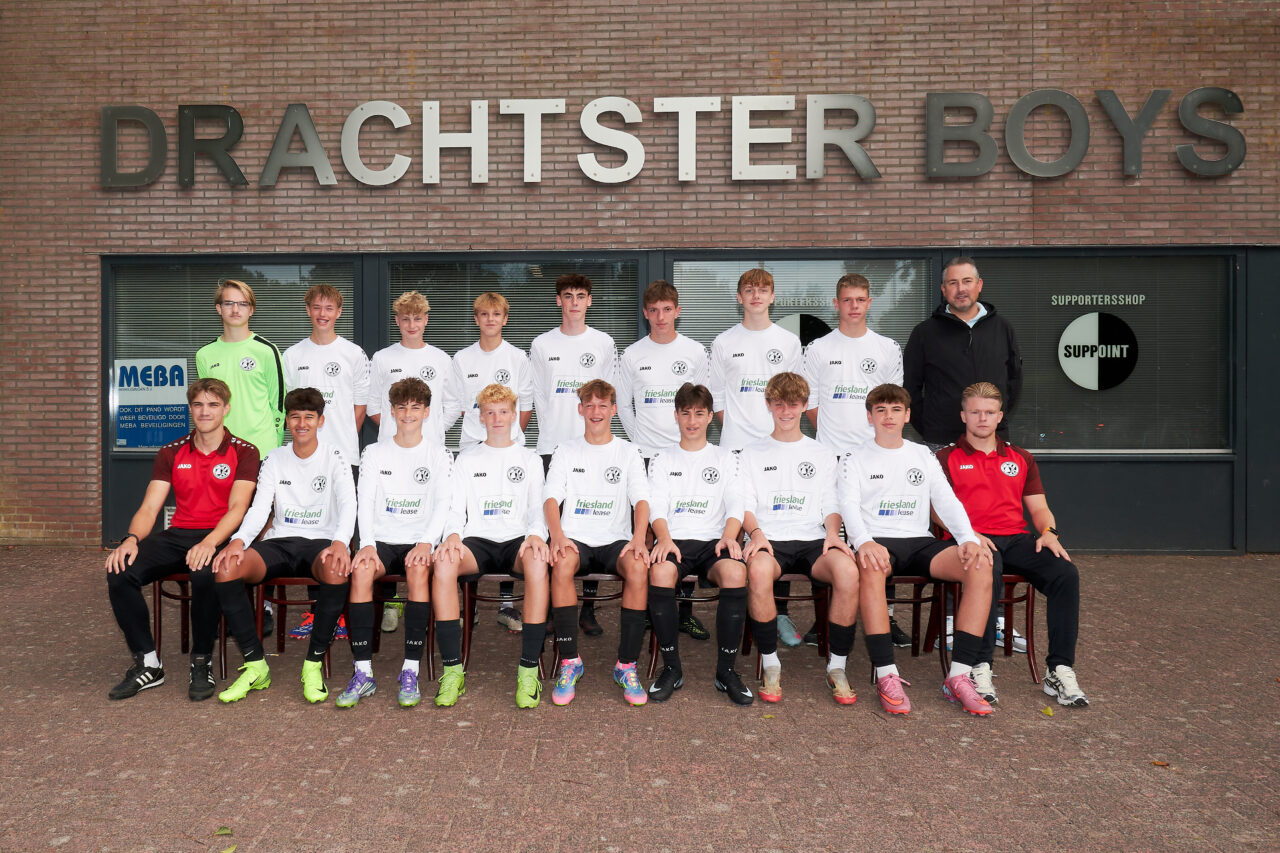 DRACHTSTER BOYS TEAM JO 17 1 02 09 25